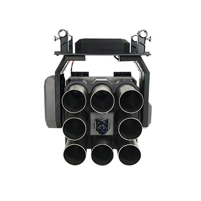 無(wú)人機(jī)煙霧催淚彈發(fā)射器適配大疆M600如風(fēng)等防暴反恐維穩(wěn)利器,反恐防暴 戰(zhàn)術(shù)配合 維穩(wěn)利器,本發(fā)射器產(chǎn)品可適用于無(wú)人機(jī)安防以及救援等多個(gè)領(lǐng)域?？蓲燧d標(biāo)準(zhǔn)38mm 八枚彈藥，可選配催淚彈、爆震彈、煙霧彈、閃光彈、炫目彈等。